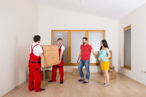Packing and unloading assistance for a local move in Sutton
